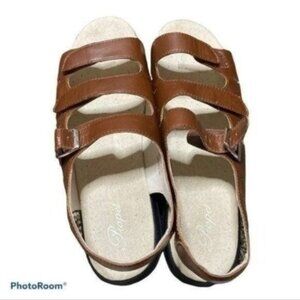 Propet Womens NWB Breeze Walker Teak Brown Sandals Size 11